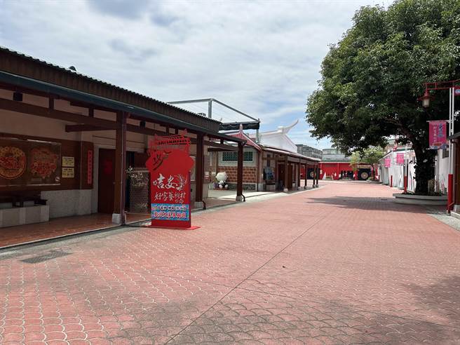 花莲吉安好客艺术村位在庆丰市场旁。（罗亦晽摄）