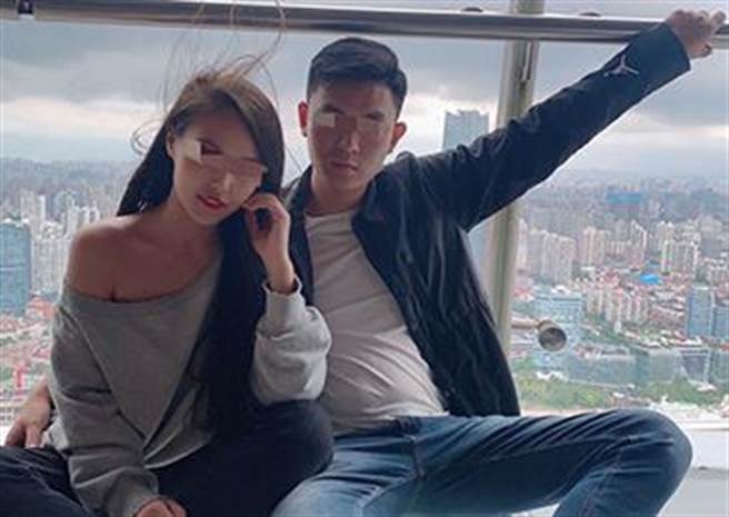 重庆男子张波偕论及婚嫁女友叶诚尘为娶新妻共谋高楼空抛稚龄子女命案，二审宣判维持死刑。（人民网）