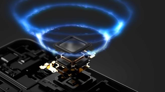 Sony Xperia 1 V 主相机採双层式架构的 CMOS 感光元件「Exmor T for mobile」。（Sony提供）