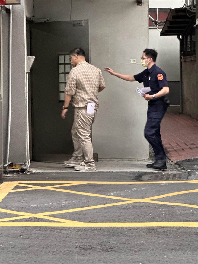 工地蔡姓负责人11日经台中地检署复讯，最后检方讯后以50万元交保。（读者提供／张妍溱台中传真）