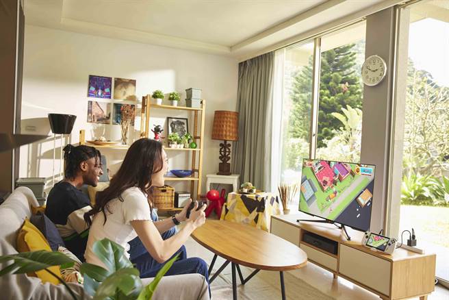 「We Time」最高支援４支手把并连接大萤幕，可揪好友对战。（ROG玩家共和国提供）