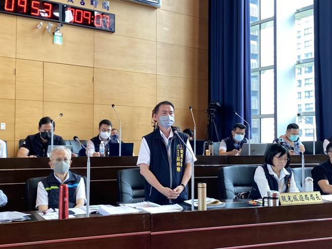 中捷公司总经理庄明聪回应，无人驾驶有他的优势在，标准流程无法阻止类似事情发生，确实要检讨、做优化改善。（张亦惠摄）