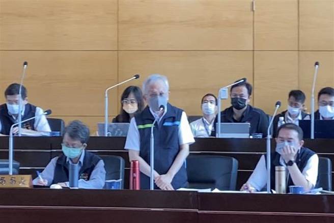 中捷代理董事长林良泰说，他愿意道歉，中捷责无旁贷。（张亦惠摄）