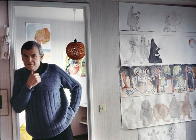 《米兰昆德拉：从玩笑到无谓的盛宴》电影剧照，图中为米兰昆德拉。（佳映娱乐提供）