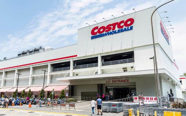 许多人喜欢到美式卖场好市多购物，一次买齐生活必需品。（示意图／报系资料照片）