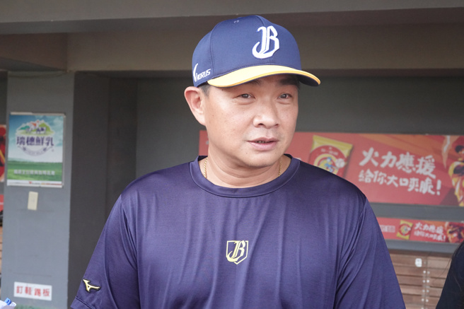 中信兄弟总教练彭政闵。（毛琬婷摄）