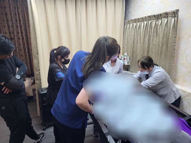 林淑雅遗体在76行者遗体修復团队工作7小时后已送回嘉义老家，王薇君说因林的下巴断裂，修復时还她还特意握着林的手，希望林不会疼痛。（翻摄自王薇君脸书）