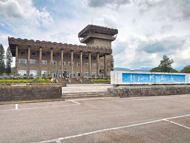 新北市金山青年活动中心预计将改造成为温泉观光休閒园区。（新北市财政局提供／叶德正新北传真）