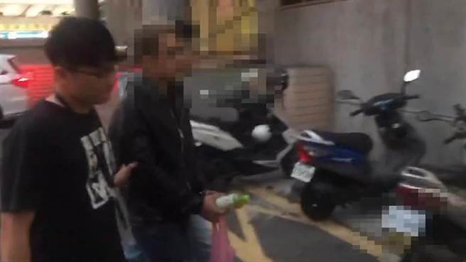 警方循线将黄嫌逮捕到案，依窃盗等罪嫌移送法办。（翻摄照片／林郁平台北传真）
