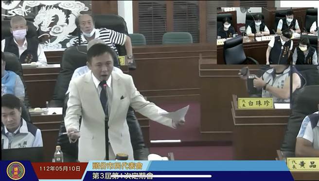 头份市中山市场被判定为危楼，却因遭市代周训宇反对迟迟无法动工改建。（翻摄自头份市代会直播网站／谢明俊苗栗传真）