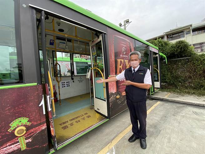 交通路况变化日益频繁，台中市统联客运司机罗兆彬表示，提供平稳，舒适、安全的搭车环境，就是公车司机最重要的任务。（交通局提供／张亦惠台中传真）