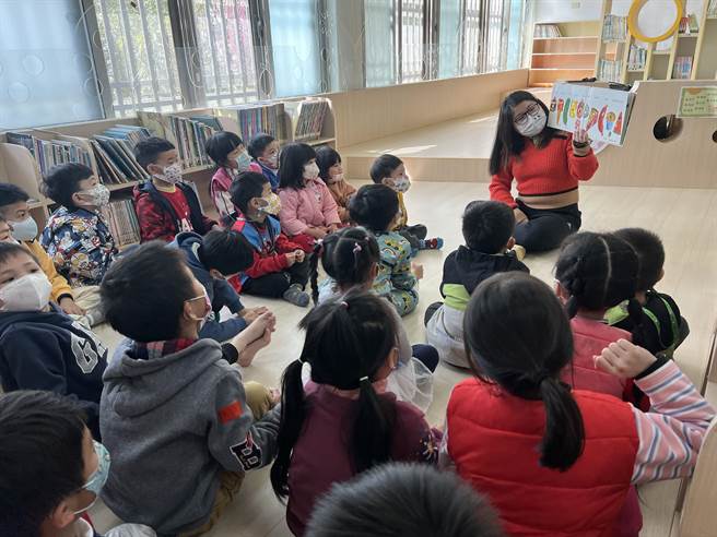 新竹县府致力推动客语传承，今年推出有趣的亲子共学客语课程。（新竹县府提供／邱立雅竹县传真）