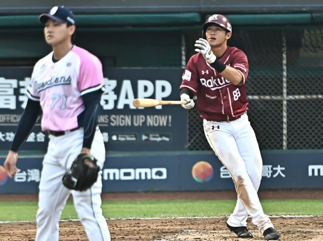 乐天桃猿杨晋豪。（季志翔摄）