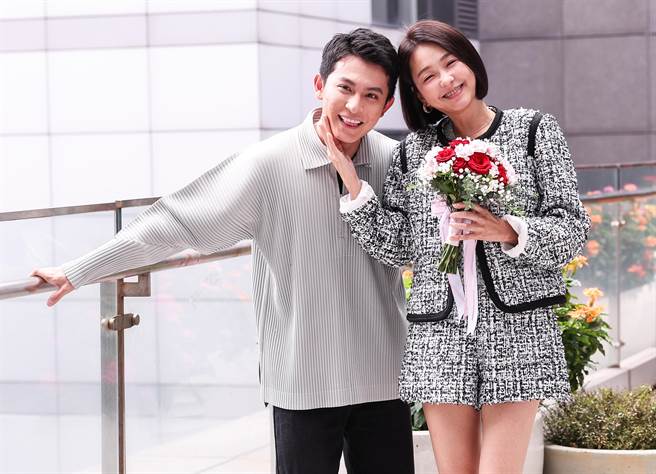 林晖闵帮剧中妈妈六月过母亲节。（陈俊吉摄）