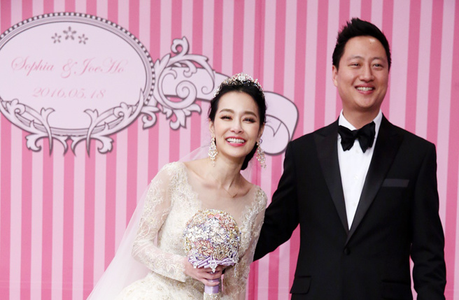 王思佳护丈夫，硬起来回击网友。（图／中时资料照）