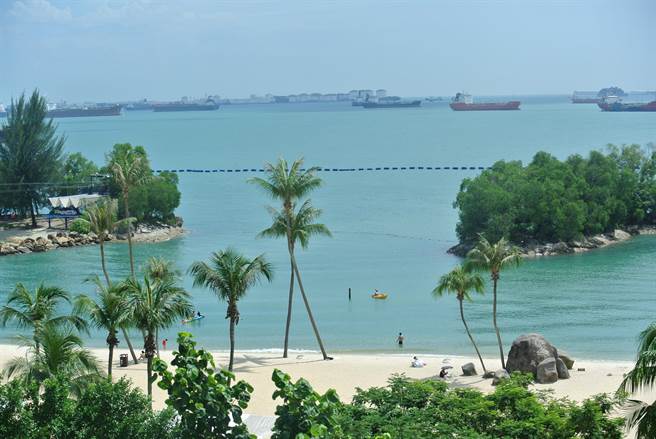新加坡旅游胜地圣淘沙，建议可停留至少两天一夜才能玩得尽兴。(陈韵萍摄)