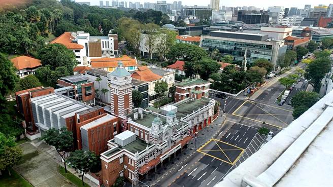 新加坡有「花园城市」的美名，整座城市处处可见绿树和植栽，绿意盎然。（陈韵萍摄）