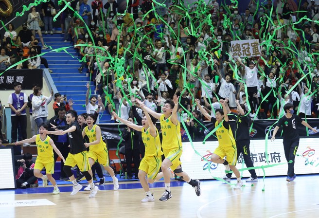 国泰拿下队史第17次WSBL冠军。(中华篮协提供)