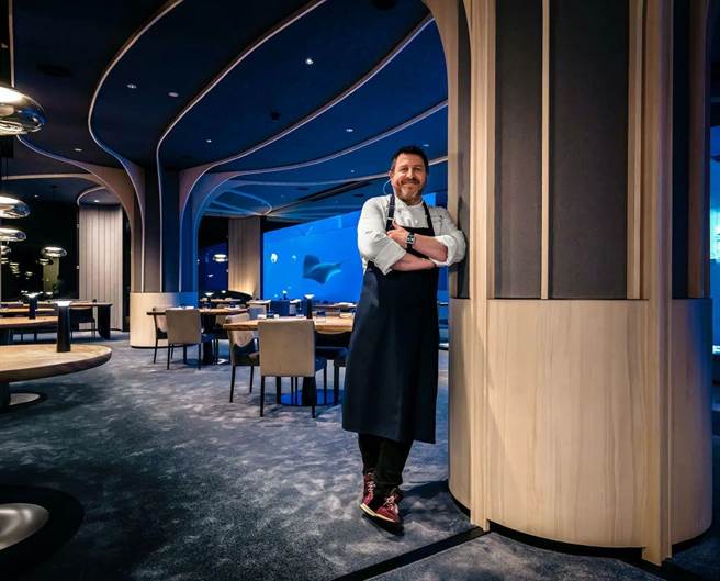 「海之味水族餐厅」聘请法国米其林二名厨奥利维尔.贝林作为行政总厨。 (Ocean Restaurant提供)