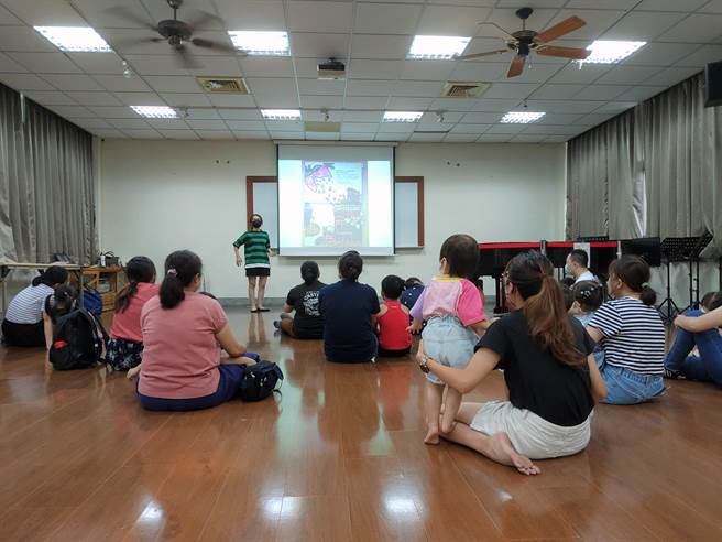 苗栗县政府即日起在，苗栗市、头份市及三义乡等3乡镇市接力办理 25场客话讲故事活动、11场客语说故事志工培训课程。（苗栗县政府提供／李京升苗栗传真）