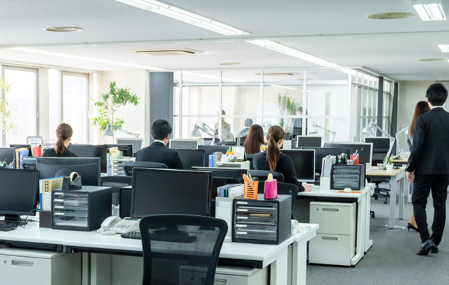 有网友表示，其实台湾根本不适合实施周休三日，反而导致每天上班工时拉更长。（示意图，达志提供）