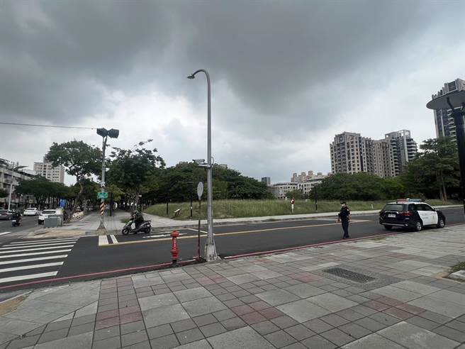 台湾遭外媒批为「行人地狱」，加上日前女童遭撞身亡，警界、各县市政府大动作加强执法，盼洗刷行人地狱恶名。（杨舒婷摄）