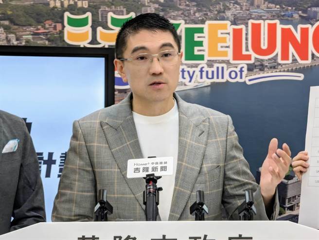 因为先前发生社会事件，但监视系统却故障，由于警政监视系统数位化还需5年，基隆市长谢国梁提出补助建置里邻监视系统，补足现行监视系统的不足。（张志康摄）