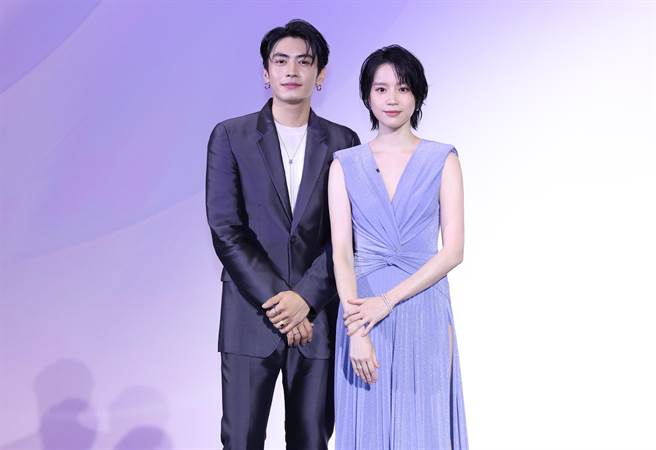 今年找来首届台北电影节「非常新人」宋柏纬（左）、程予希担任揭晓嘉宾。（陈俊吉摄）