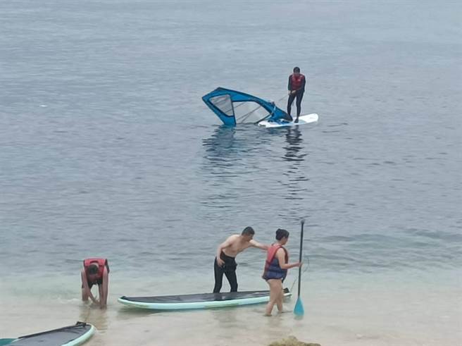 穿比基尼不代表愿意被拍，小琉球女游客报警逮人。(警方提供)