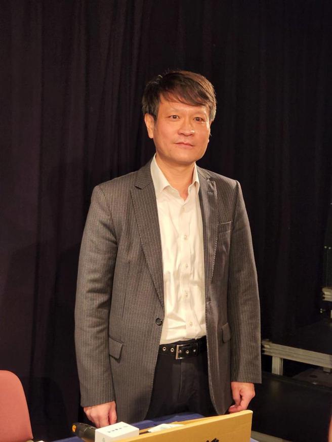 华纸总座陈瑞和表示，花莲厂已设置台湾唯一且发电量最大的生质能发电系统，今年开始申请绿电凭证，3月至今累计逾2万张。（图／邱莉玲）