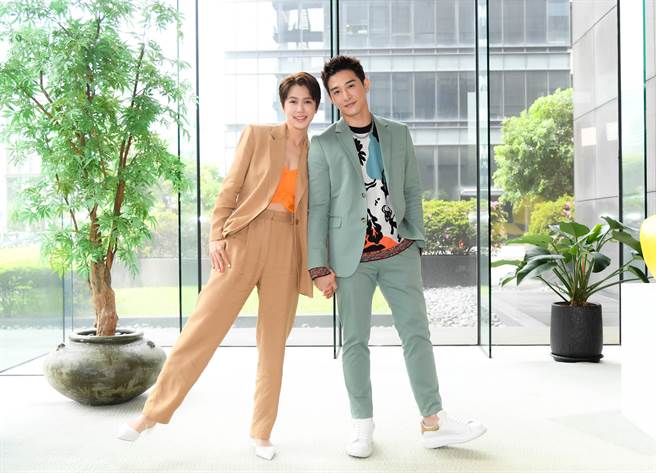 私交甚笃的张立昂、刘奕儿再合作新剧《鬼之执行长》。（三立提供）