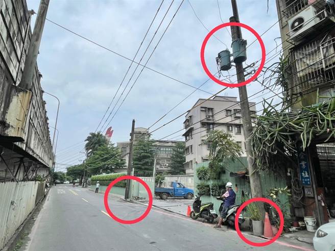 基隆市七堵区日前发生电杆塌陷意外，基隆市议员曾怡芳要求市府应以最高标准看待此一事件。市府15日回应，已要求业者停工，待厘清原因后才会准许復工。（曾怡芳服务处提供／张志康基隆传真）