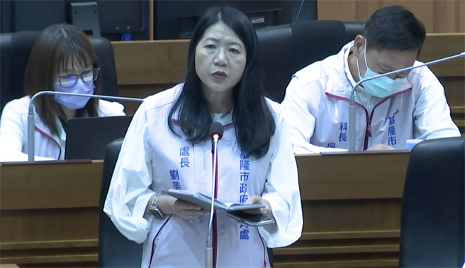 ▲教育处长刘美兰回应，该事件发生于国立高中，但若基隆市学校发生类似情形，一定会24小时内通报，情节重大将会停职，一定会守护学童安心就学权利。（徐佑升摄）