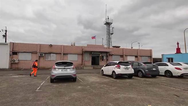 海巡中尉带下属收贿放水「走私白带鱼」，抬高价码公然「招商」。(中时资料库)