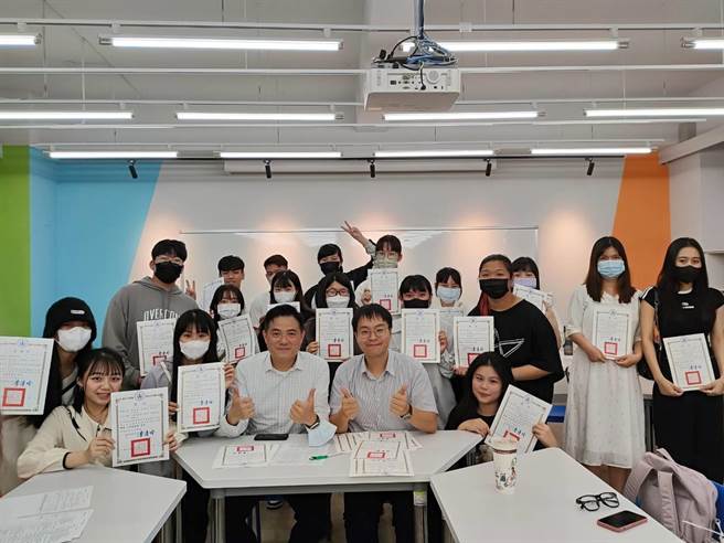 龙华科技大学观光休閒系参加全国绿色旅游微电影大赛，获得12个奖项。（校方提供）