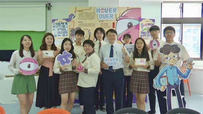 桃园市观音高中鼓励动画科学生，持续透过创作表达自身想法。（蔡明亘摄）