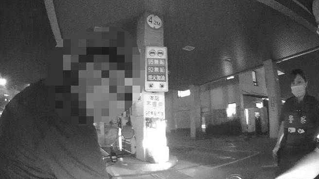 蔡男深夜交通違規遇警方盤查，才知道居然自己是「三條通」。（警方提供／曹婷婷台南傳真）