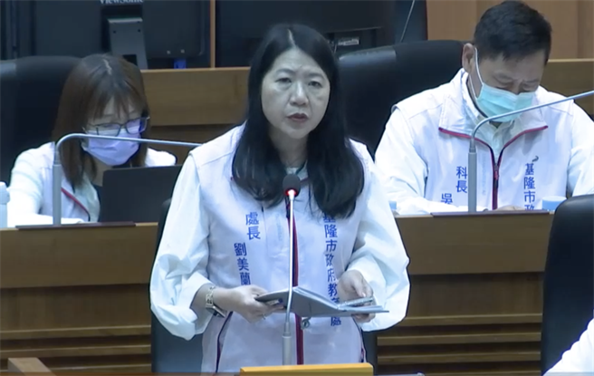 教育处长刘美兰回覆，教育处是所有学校后盾，有需求教育处一定会全力协助，如有突发情形，也有预算可以支援，不会有学校「不敢上报」情形出现。（徐佑升摄）