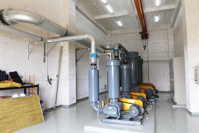 改善污染！布袋盐管沟排水水质净化场今揭牌启用。（嘉义县政府提供/吕妍庭嘉义传真）