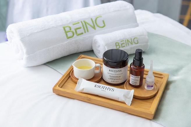 统一佳佳「BEING spa」于台北六福万怡酒店11楼开设最新营业据点，六福万怡酒店推出「FUN舒活放慢时光住房专案」。（图／六福万怡酒店提供）