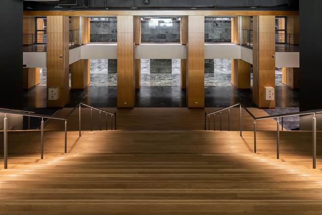 国立台湾史前文化博物馆再造完成开幕暨518国际博物馆日记者会16日举行，19日将于台东正式开幕。图为国立台湾史前文化博物馆建筑内部。（史前馆提供）