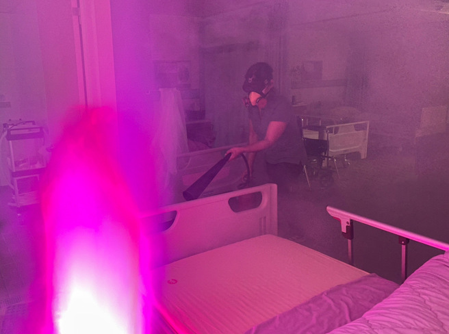 新北市政府消防局为强化长照机构、护理之家及老人福利机构等避难弱势场所紧急事故应变能力，强化老福机构火灾时之初期应变能力。（图／新北消防局提供）