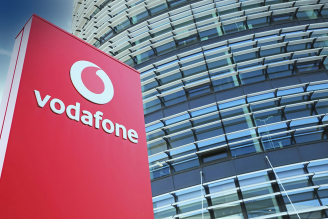 Vodafone宣布未来三年裁员1.1万人。（图／shutterstock）