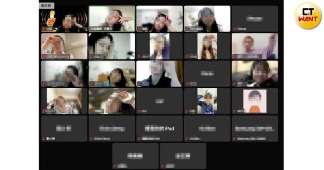 艾尔莎开班授课传授沟通表达和婚礼主持技巧，如今被控把学员当肥羊狠宰，用各种不合理的理由要求学员支付礼物金。（图／周志龙摄）