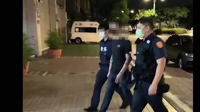 林姓男子被带回派出所侦讯。（翻摄画面）