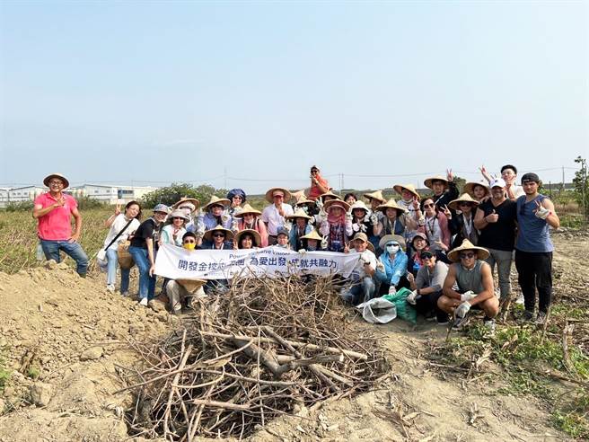 开发金控推动地方创生公益志工假期 ， 带动地方永续发展。（开发金提供）