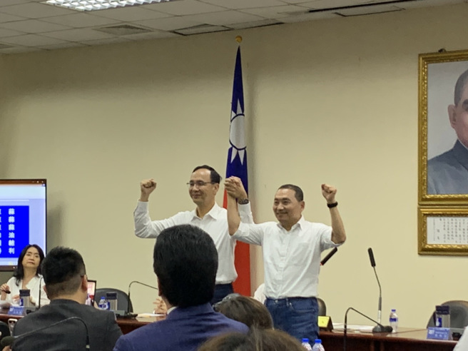 侯友宜今天被正式徵召出战2024。（张薷摄）