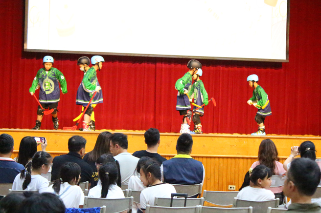 各校节目包括管弦乐、扇舞、热舞、古筝、曲棍球表演赛、跆拳道武术等，展现年轻学子无限青春活力。(戴志扬翻摄)