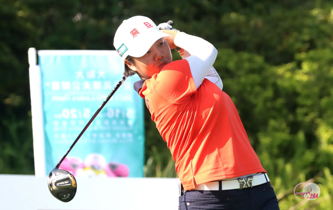 2023大联大女子高尔夫公开赛第一回合，张雅淳以65杆暂居第一。（TLPGA提供）