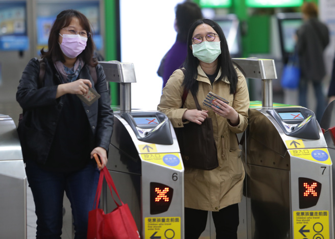 北捷将更新闸门电子零组件，未来可持手机感应进出站。（报系资料照）